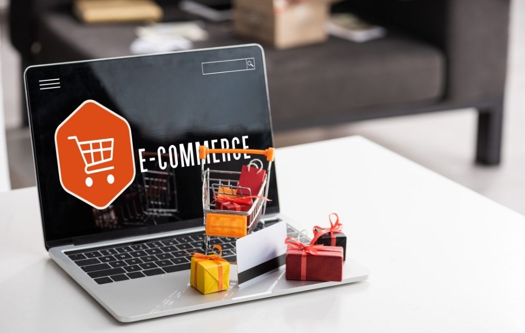 eCommerce Website Features 1024 x 650